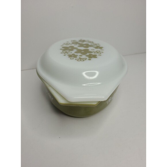 Vintage Pyrex Spring Blossom Green Crazy Daisy Casserole Dish 1.5 Quart - Picture 2 of 8